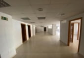 950m² commercial premises for sale in Algeciras, Calle Sáenz Laguna photo