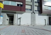 86m² commercial premises for sale in Ponferrada, Calle Joaquín Soler Serrano photo