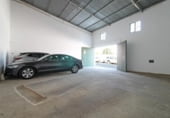 357m² warehouse for sale in Salteras, Calle Real photo