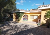 Restaurante en venta con 759m² en Lucena del Cid foto
