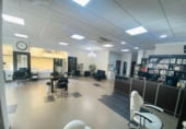 169m² commercial premises for sale in Vélez-Málaga, Calle Arroyo Hondo photo