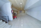 Local comercial
en venda
amb 750m² a Valdepeñas, Calle Real foto