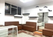 Local comercial en venta con 188m² en Tarrasa, Carrer de Pardo Bazán foto