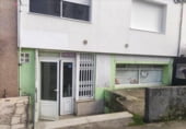 Local comercial en venta con 152m² en Santiago de Compostela, Rúa Salvadas foto