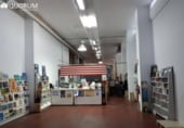 Local comercial en venta con 460m² en Bilbao, en la zona de San Pedro de Deusto, Calle Blas de Otero foto