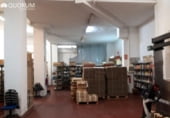 Local comercial en venta con 460m² en Bilbao, en la zona de San Pedro de Deusto, Calle Blas de Otero foto
