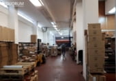 Local comercial en venta con 460m² en Bilbao, en la zona de San Pedro de Deusto, Calle Blas de Otero foto