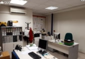 Local comercial en venta con 460m² en Bilbao, en la zona de San Pedro de Deusto, Calle Blas de Otero foto