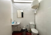 Local comercial en venta con 110m² en Denia, Plaza Archiduque Carlos foto