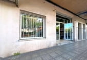Local comercial en venta con 110m² en Denia, Plaza Archiduque Carlos foto
