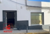 Local comercial en alquiler en Las Cabezas de San Juan foto