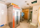 90m² commercial premises for sale in Mondragón photo