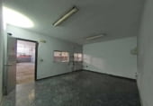 639m² warehouse for sale in Seville, in the area of Old Airport, Calle Laton Polig. Ind. Calonge photo