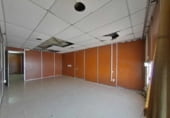 639m² warehouse for sale in Seville, in the area of Old Airport, Calle Laton Polig. Ind. Calonge photo
