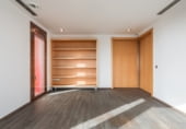 Oficina en alquiler con 445m² en Benahavís foto