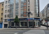 Local comercial
en venda
amb 95m² a Oviedo foto