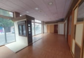 Local comercial
en venda
amb 95m² a Oviedo foto