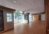 Local comercial
en venda
amb 95m² a Oviedo foto