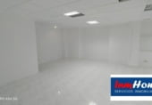 85m² locaux commerciaux pour location à Oviède, dans le quartier de Pumarín photo