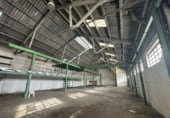 Nave Industrial en alquiler con 700m² en Sant Joan Despí foto