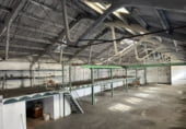 Nave Industrial en alquiler con 700m² en Sant Joan Despí foto