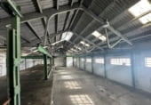 Nave Industrial en alquiler con 700m² en Sant Joan Despí foto