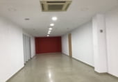 136m² locaux commerciaux pour location à Trujillo photo