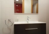 232m² salon de coiffure pour location à Valladolid, dans le quartier de Parquesol photo