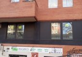 232m² salon de coiffure pour location à Valladolid, dans le quartier de Parquesol photo
