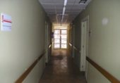 Local comercial en alquiler con 550m² en Badajoz foto