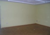 Local comercial en alquiler con 550m² en Badajoz foto