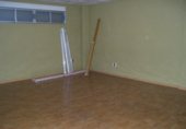 Local comercial en alquiler con 550m² en Badajoz foto