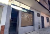 100m² commercial premises for sale in Manzanares photo
