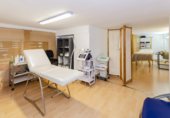 102m² salon de coiffure pour vente à Malaga, dans le quartier de Cortijo Alto photo