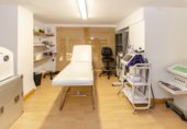 102m² salon de coiffure pour vente à Malaga, dans le quartier de Cortijo Alto photo