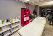 102m² salon de coiffure pour vente à Malaga, dans le quartier de Cortijo Alto photo