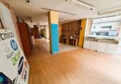 105m² commercial premises for sale in Valladolid, in the area of Bullring photo