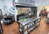 Restaurante en venta con 178m² en Matalascañas foto