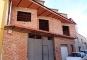 Edificio en venta con 330m² en Valdepeñas foto