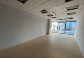 Oficina en venta con 89m² en Sevilla, en la zona de Barriada Pino Montano, Calle Parque de Despeñaperros foto