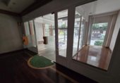 Local comercial en venta con 119m² en Vigo, en la zona de Vigo, Avda. de Camelias foto