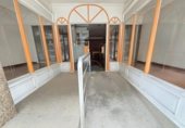Local comercial en venta con 119m² en Vigo, en la zona de Vigo, Avda. de Camelias foto