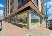 Local comercial en venta con 172m² en Buñol, Avenida de la Hoya foto