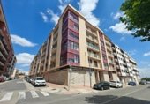 Local comercial en venta con 172m² en Buñol, Avenida de la Hoya foto