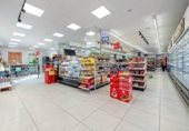 Local comercial en venta con 655m² en Reus, en la zona de Horts de Miró, Riera d'Aragó foto