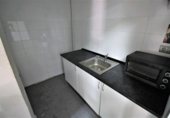Local comercial en venta con 552m² en Madrid, en la zona de Palacio, Calle de Segovia foto