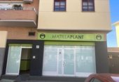 160m² locaux commerciaux pour vente à Grenade, carretera de jaén photo