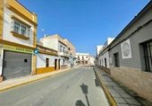 102m² restaurant for sale in Palomares del Río, Calle María Zambrano photo