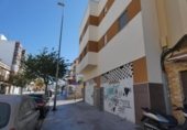 Local comercial en venta con 77m² en Chiclana de la Frontera, Calle Gustavo Adolfo Bécquer foto