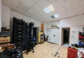 98m² fruit shop for sale in Zaragoza, Calle Miguel Asín y Palacios photo